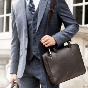 17 Best Men's Messenger Bags with Function and Style