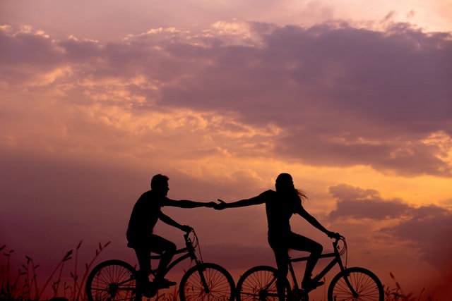 First date ideas bike ride